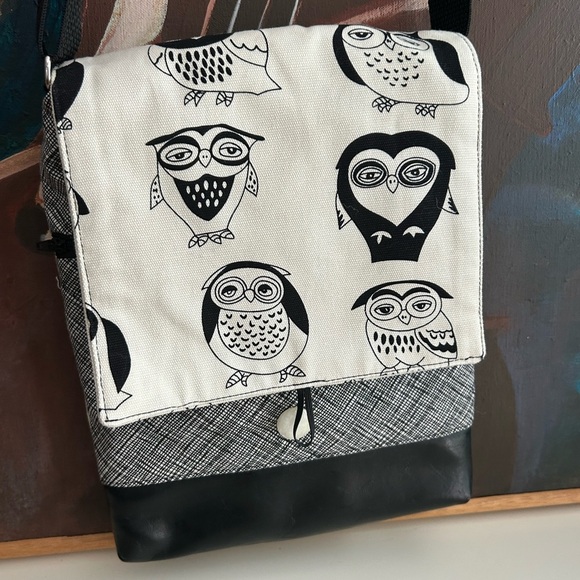 None Handbags - Y2K Owl Pattern Crossbody Bag - Black and White 10.5"x8.5"